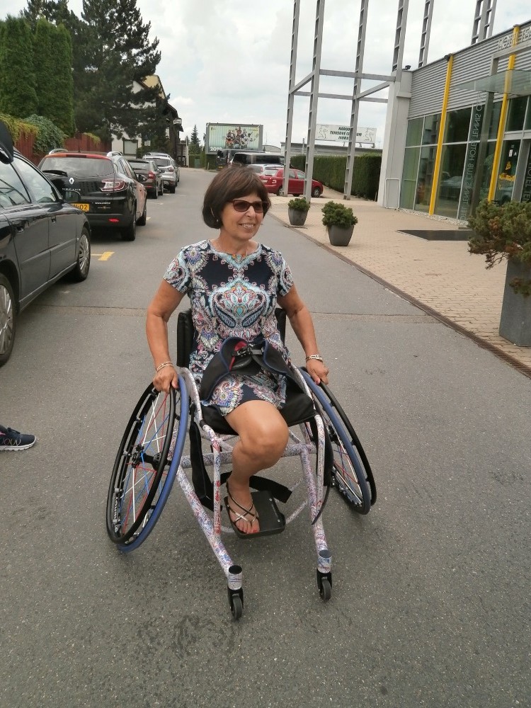 lenka-v-satech.jpg lenka-v-satech.jpg